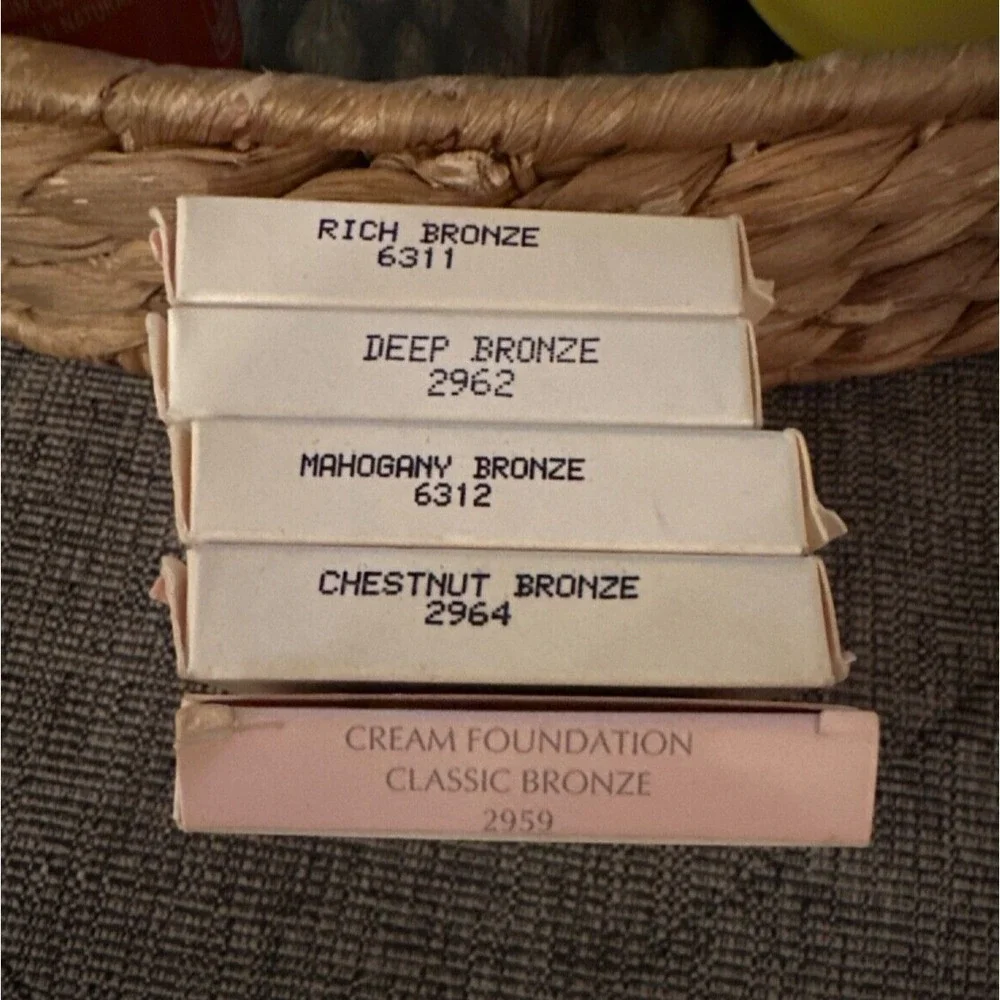 MARY KAY DAY RADIANCE CREAM FOUNDATION ~ New in box ~ YOU‎ CHOOSE YOUR SHADE: